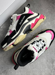 Кроссовки Balenciaga Triple S White Pink Black живое фото 2