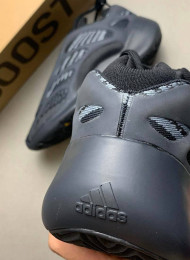 Кроссовки Adidas Yeezy 700 V3 Black Alvah живое фото 4